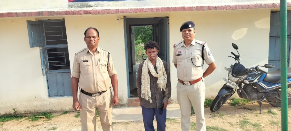 संरक्षित समाज की नाबालिग बालिका को अपने साथ ले जाकर दुष्कर्म करना पड़ा महंगा, पुलिस ने दुष्कर्मी को तत्काल गिरफ्तार कर भेजा जेल.. 1 1000540869